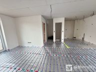 Prodej novostavby rodinn�ho domu s u�itnou plochou 197 m2, s dispozic� 5+kk, technick� m�stnost, pr�delna, 4x parkovac� st�n�, soukrom� zahrada, Lu�ec nad Vltavou