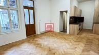 Pronjem prostornho bytu 2+1 po rekonstrukci (78 m) v historickm centru Olomouce