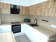 Prodej bytu 3+1 80 m2, lodie, po rekonstrukci, Litvnov, v zeleni nedaleko centra