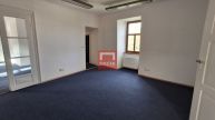 Pronjem souboru 4 nezazench kancel, Olomouc ulice Koelusk