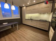 Krsn byt 3+1 s balkonem, v Opav, Kateinkch