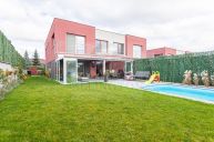 5+kk, 162m2, Roztoky