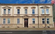 Prodej prostorn�ho bytu 3+1 s pavla�� a zahradou, �umperk
