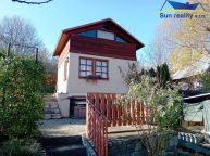 Prodej podsklepen dvoupodlan chatky k celoronmu bydlen.