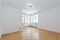 Pron�jem bytu 1+1 30 m2, Praha 10 Male�ice, neza��zeno