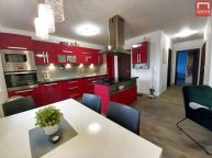 Pron�jem domu 3+KK, terasa, zahrada 576m2 s baz�nem, v ��sti obce Dubany , v okrese Prost�jov.