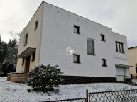 Pron�jem RD 5+1 s gar�� a zahradou, V�eln� u �. Bud�jovic