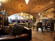 zaveden� vinot�ka, bar Praha 3  �i�kov.