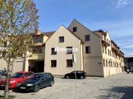 Prodej podkrovn�ho bytu 2+kk, Beroun-Centrum