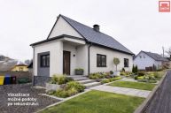 Nab�z�me k prodeji rodinn� d�m v obci Doma�ov u �ternberka, kter� se nach�z� v okrese Olomouc