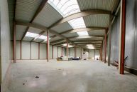 Sklady/v�roba 1.900 a� 5.000 m2, od  04-2026, H�skov, Exit D5 - Beroun