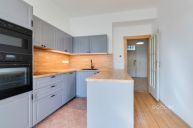 Pron�jem bytu 2+kk/B/S, 53 m2, ul. Prouzova, Praha 9 - Vyso�any.