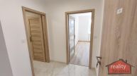 Nov� byt 2+kk s parkovac�m st�n�m, Nupaky, Praha v�chod