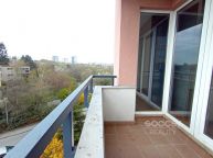 Pron�jem bytu 1+1/B/S, 36 m2, Praha 4 - Kr�, ulice Jalodvorsk�.