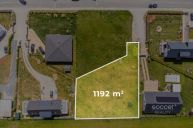 Unik�tn� stavebn� parcela s trval�m v�hledem na horizontu v J�lov�m u Prahy  o velikosti 1 192 m2