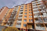 Pron�jem garsoni�ry v Hranic�ch