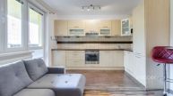 Pron�jem bytu 2+kk/B, 45 m2 + balkon 7 m2, ulice V Honech, Klecany.
