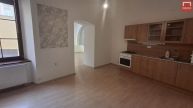 Pron�jem neza��zen�ho cihlov�ho bytu 2+1, 63m2, Olomouc ulice 1. m�je