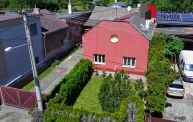 Atypick� d�m 4+kk, na pozemku 1348 m2.