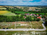 Prodej kompletn� zas��ovan�ho pozemku ve Str�nici u M�ln�ka, 1.607 m2