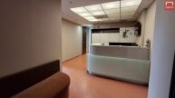 Exkluzivn� v�m nab�z�me k pron�jmu nebytov� prostor celkem cca 200m, v hotelu v bl�zkosti n�dra��.