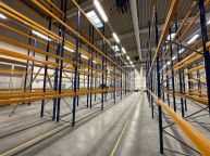 Modern� sklad s kancel��emi  Business Park �estlice  969,66 m and sup2;
