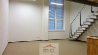 Pron�jem mezonetov� kancel��e 58 m2, Vala�sk� Mezi����