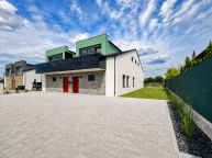 Prodej stylov�ho bytu 4+kk 80m2 s terasou 28m2 v novostavb� s baz�nem a zahradou 185 m and sup2;