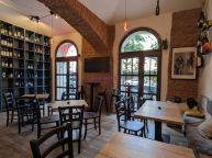 Pron�jem vinn�ho baru 80 m2 Francouzsk� Praha Vinohrady