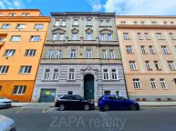 pron�jem byt 1+1 50 m2 P5 Sm�chov  ul. Na Celn� 1.patro cihla neza��zen� bez v�tahu