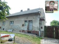 Prodej rodinn�ho domu v rekonstrukci 200 m2, 5+1+ podkrov� , nedaleko Chomutova - Pesvice