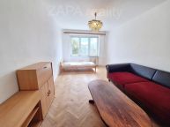 pron�jem 2+1 53 m2 3patro cihla  Praha 9 Hloub�t�n u metra neza�. cihla v�tah