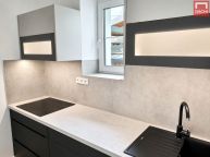 Pron�jem bytu 2+kk, 60 m  �ternberk, ul. St�edn�