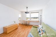 Pron�jem bytu s dispozic� 1+kk 32 m2 s lod�i�, Kladno - Kro�ehlavy