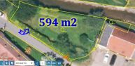 Prodej pozemku na RD - 594 m2 - Stavebn� povolen� !. Benice - Praha 10