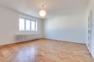 Pron�jem bytu 2+1/B, 77 m2, ul. Vr�ovick�, Praha 10 � Vr�ovice.