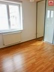 Pron�jem cihlov�ho bytu 2+kk, 49 m, Olomouc, ulice Voskovcova.
