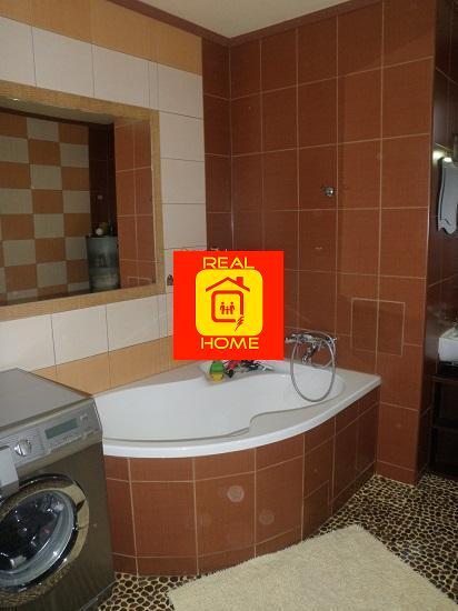 ?=6572973_85771082.jpg - (9076976)