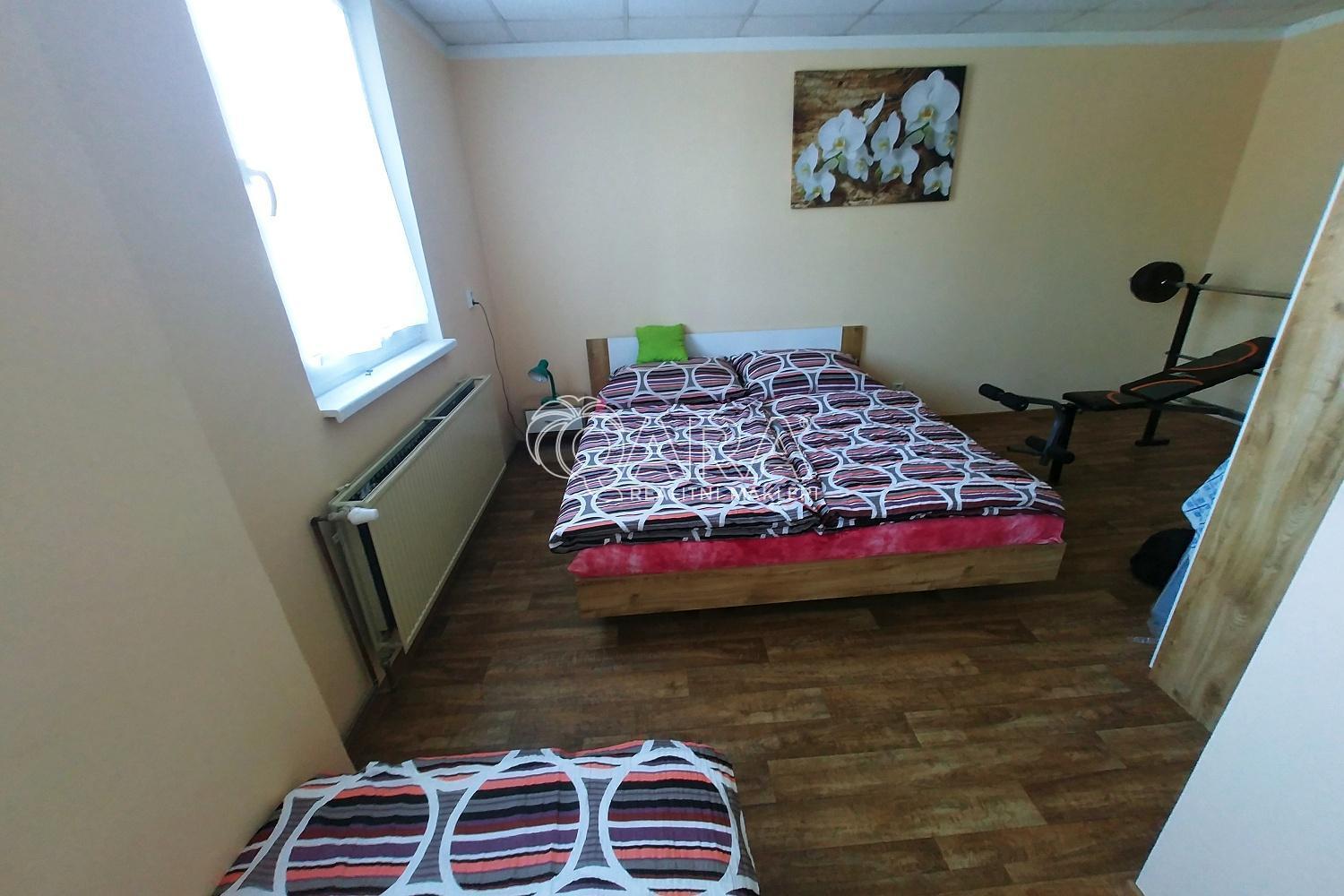 ?=pokoj v byt� - (11609244)