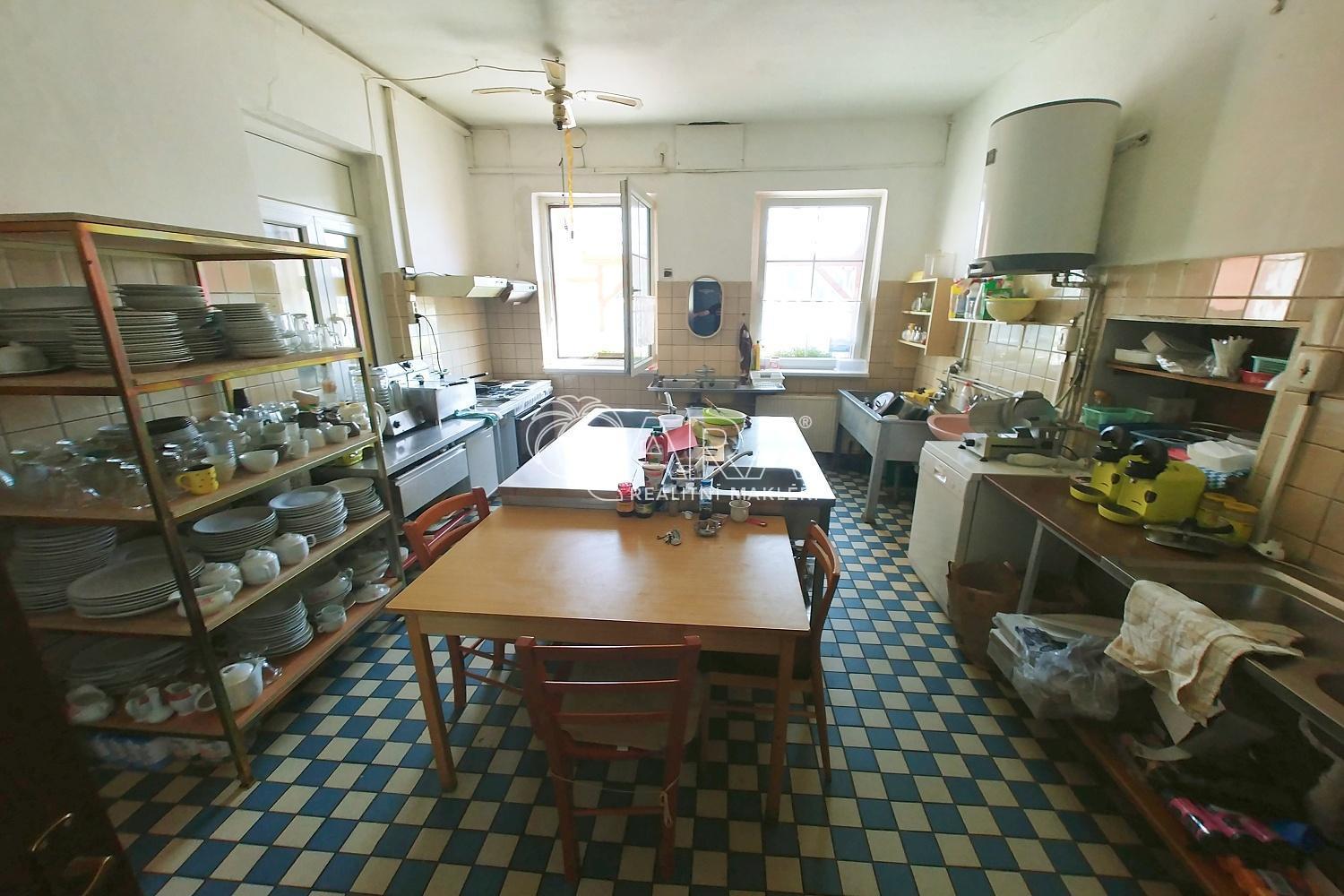 ?=kuchyn� - (11609251)