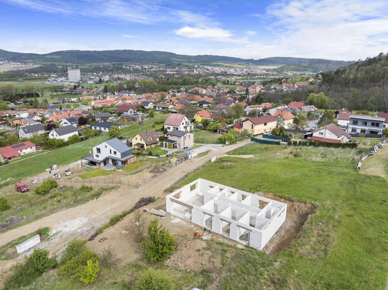 ?=DJI_20240425163117_0406_D - (11885843)