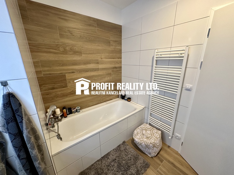 ?=IMG_3017 - (11971435)