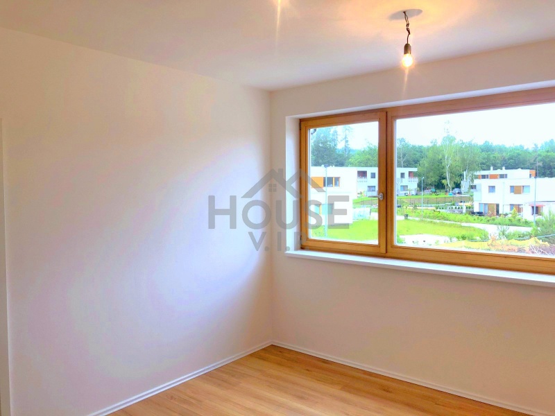 ?=Prodej domu Uh��n�ves Na �eperce Pokoj - (12004826)