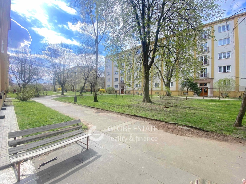?=Bez na?zvu20 - (12050347)