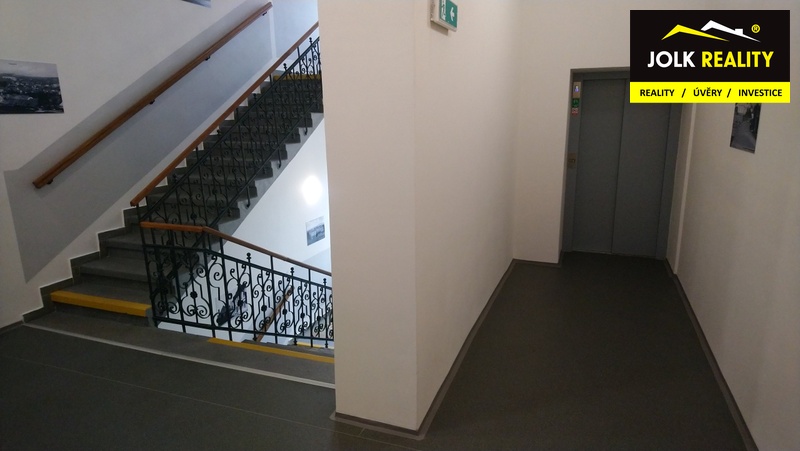 ?=Byty-pro-Seniory-Budi�ov---v�tah-schodi�t� - (12057001)