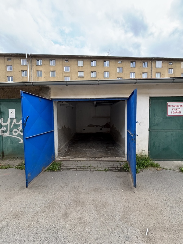 ?=gar - (12085663)