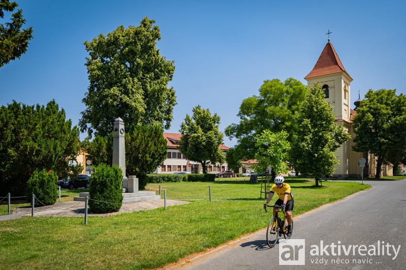 ?=7IV09810 - (12088467)