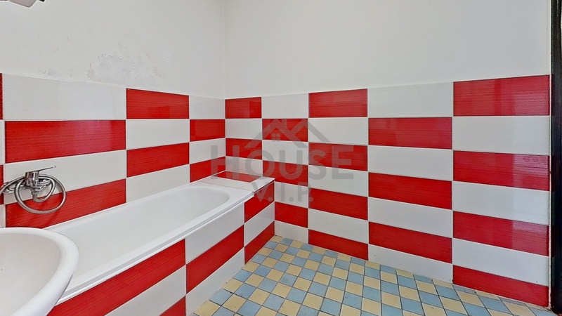 ?=Bathroom (6) - (12093832)