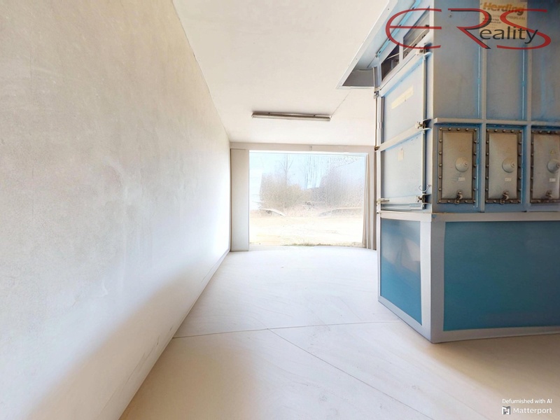 ?=bez vybaven� - (12099870)