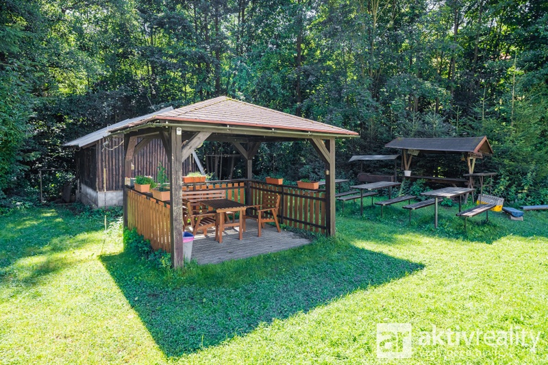 ?=7IV02493 - (12135132)